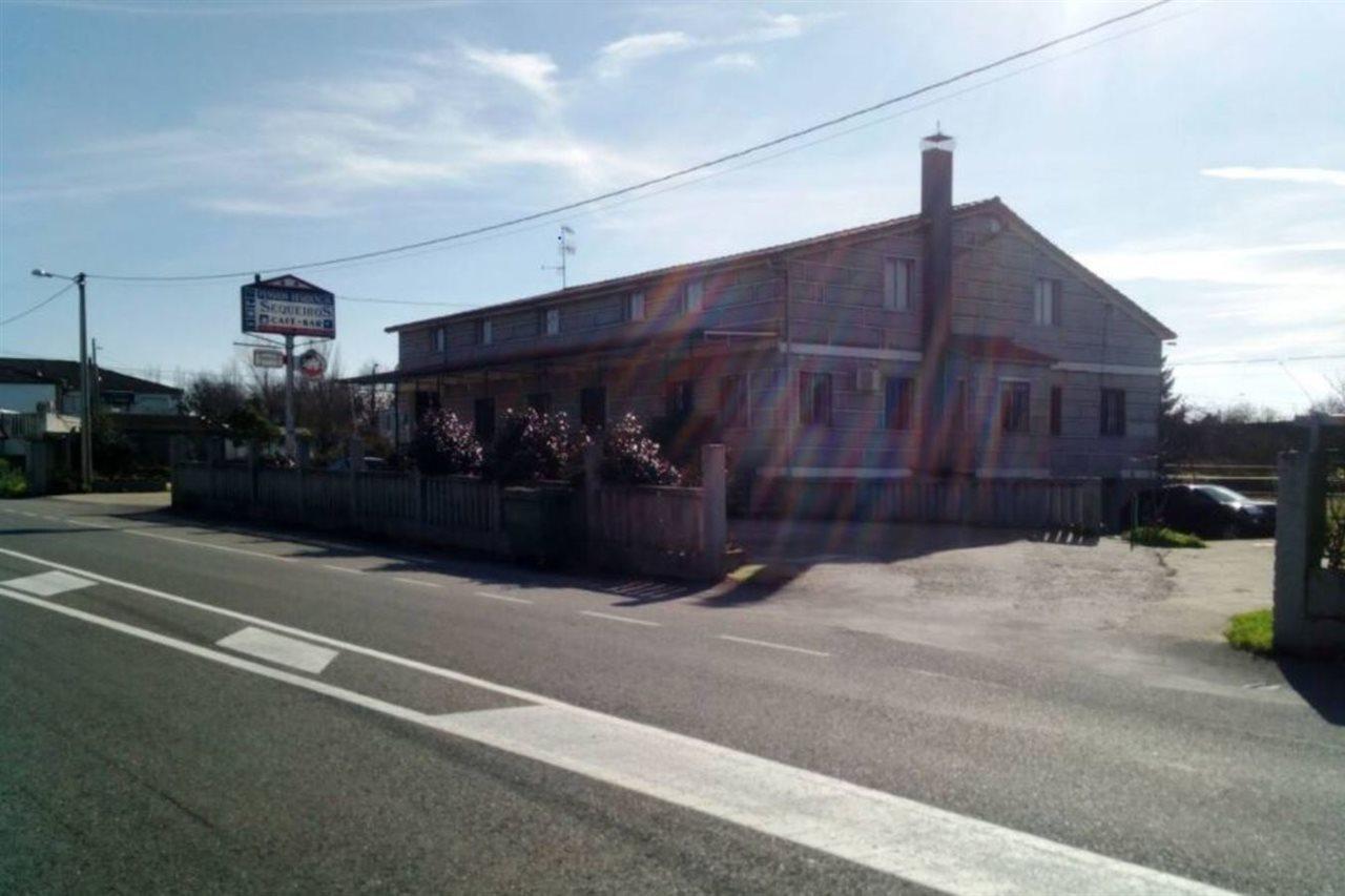 Hostal Sequeiros San Ciprian de Vinas Екстер'єр фото