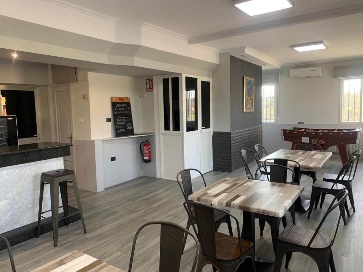 Hostal Sequeiros San Ciprian de Vinas Екстер'єр фото