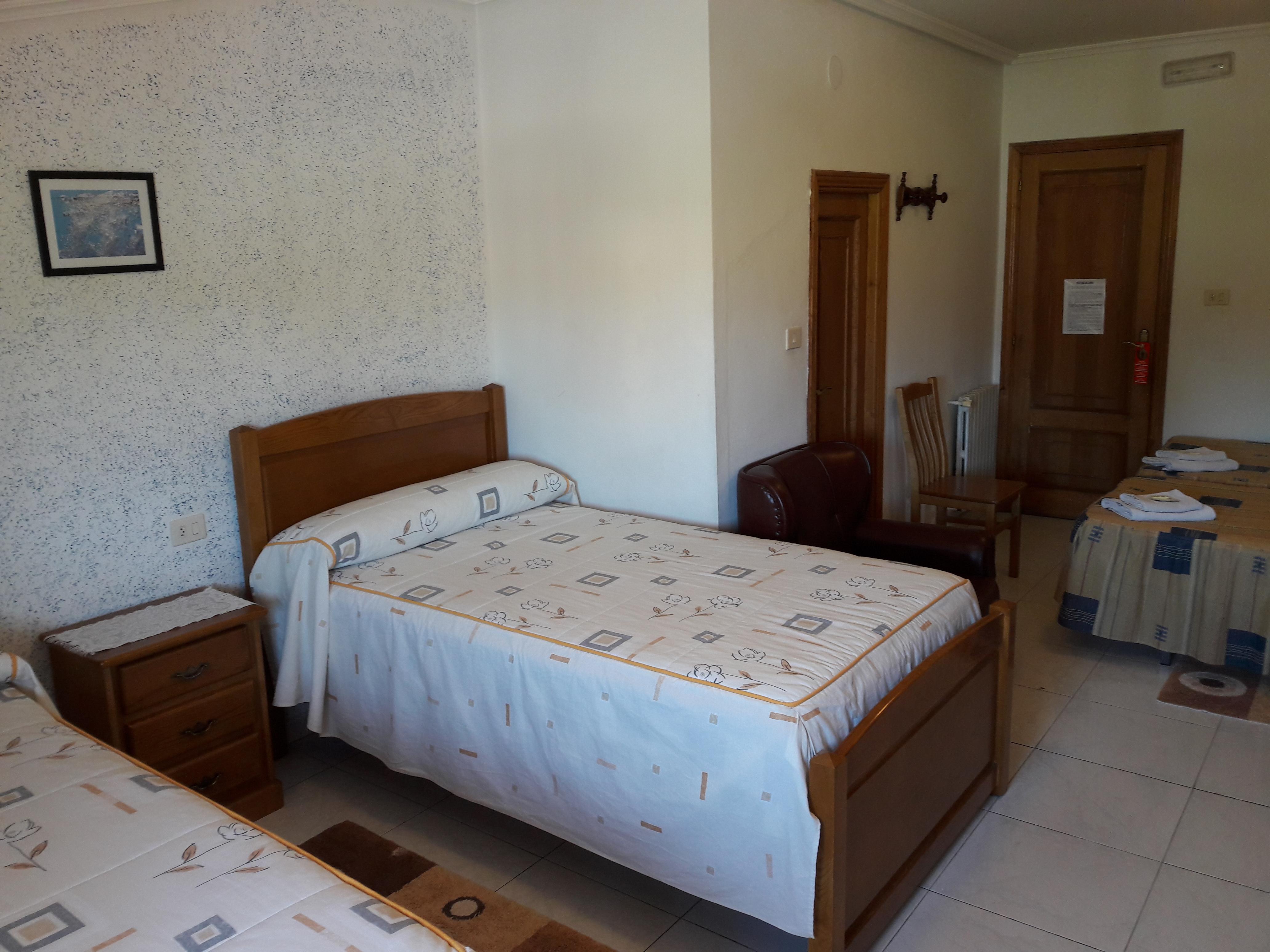 Hostal Sequeiros San Ciprian de Vinas Екстер'єр фото