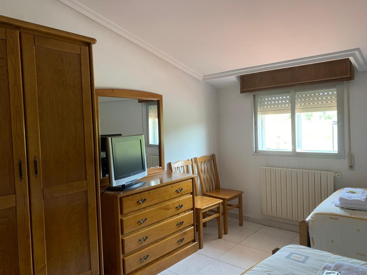 Hostal Sequeiros San Ciprian de Vinas Екстер'єр фото