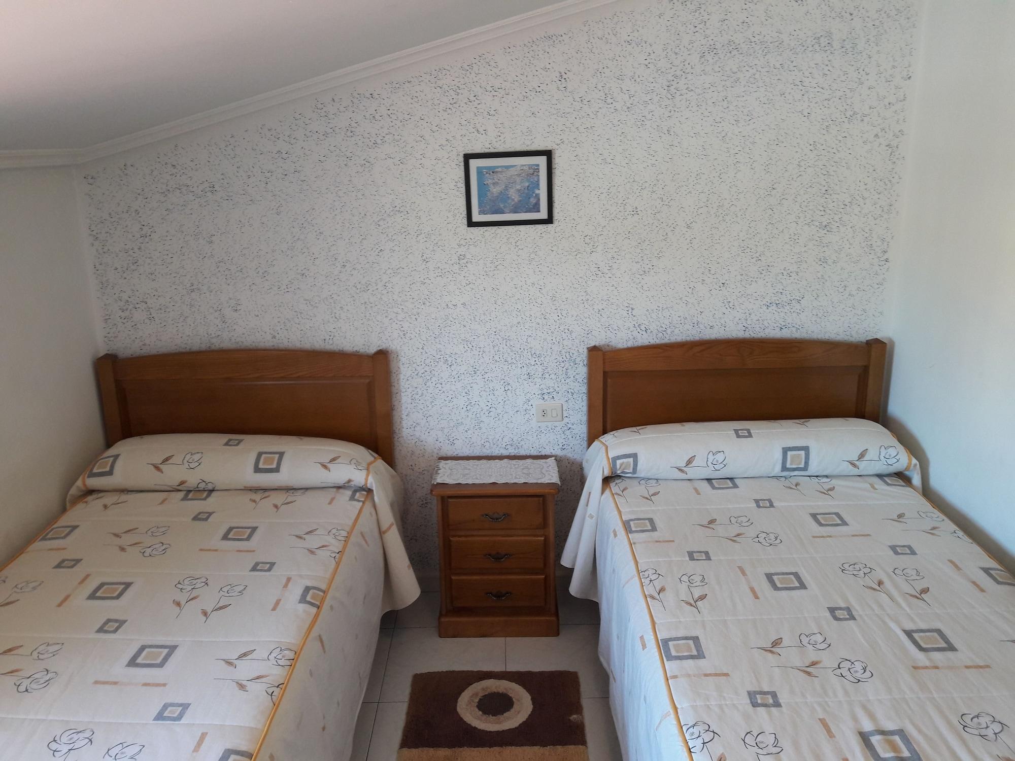 Hostal Sequeiros San Ciprian de Vinas Екстер'єр фото
